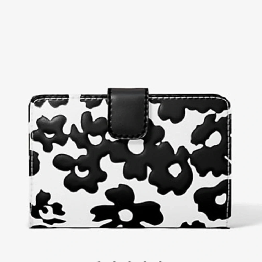 Michael Kors Jet Set Medium Floral Print Bi-Fold Wallet
Black 
NWT - Picture 3 of 16